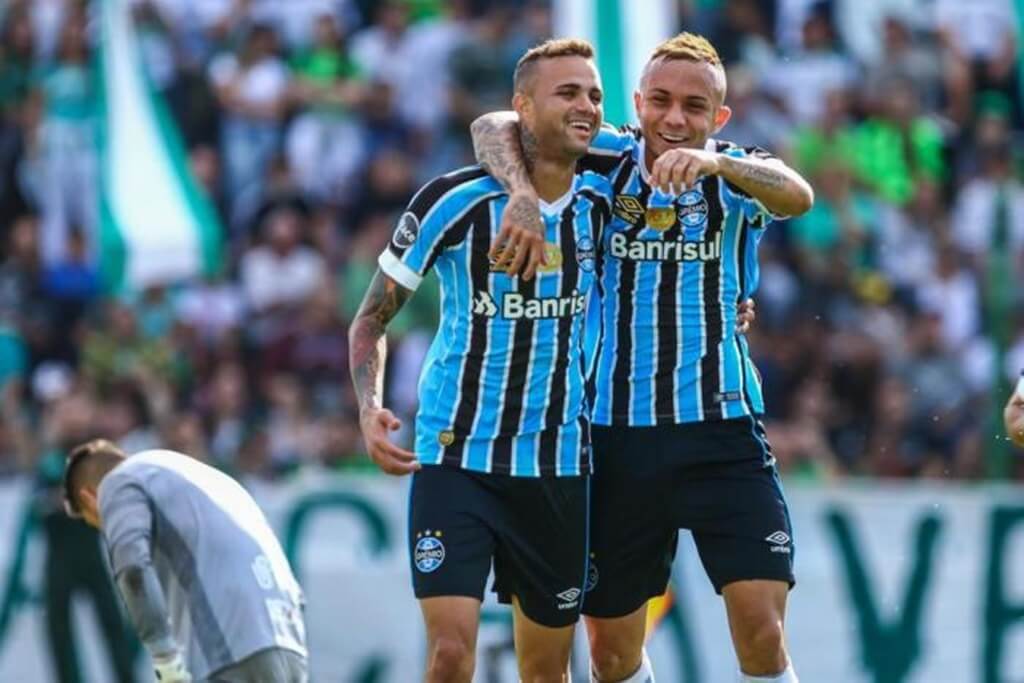 grêmio tem 2 jogadores