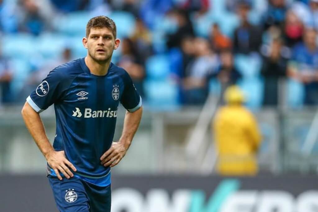 arsenal quer contratar kannemann