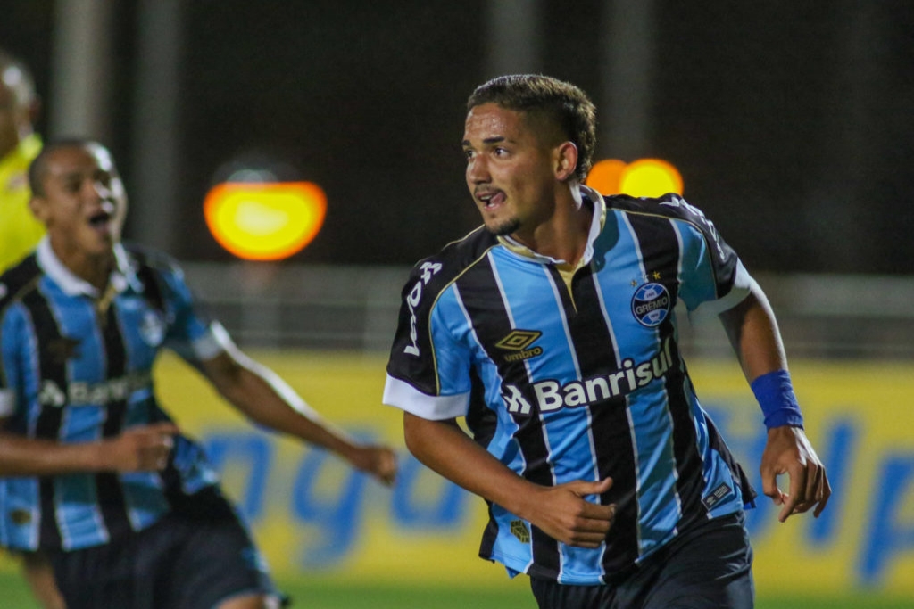 Grêmio encaminha a venda