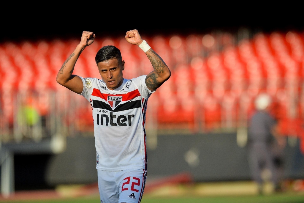 Éverton não enfrenta o Vasco