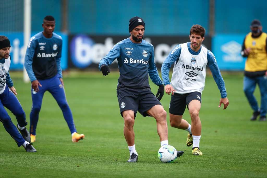 jogadores do Grêmio relacionados