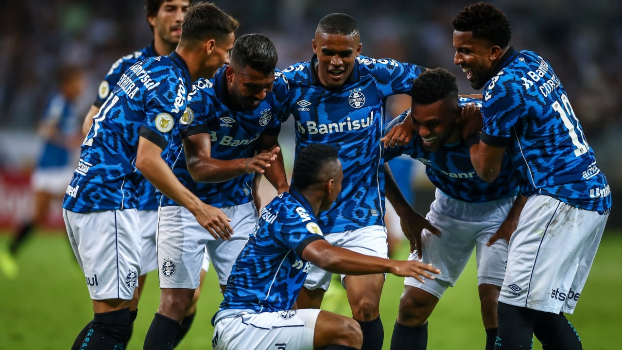 Com proposta por Michael, Flamengo monitora situação de destaque do Grêmio, diz portal