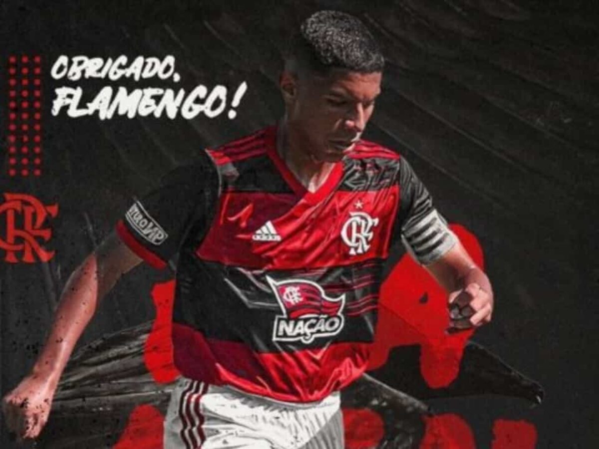 Setorista expõe que Flamengo quase tirou atacante do Grêmio