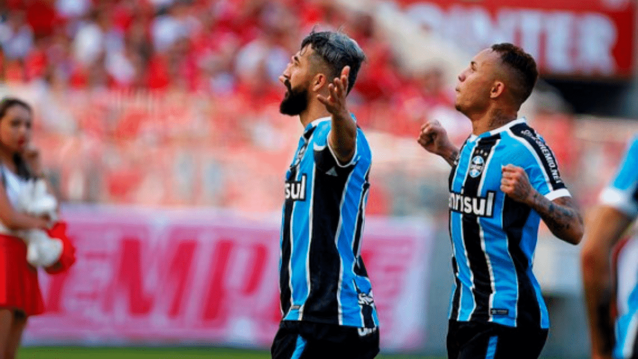 Vovô' com 20 anos, Wesley estreia pelo Grêmio no Gre-Nal de Rivera
