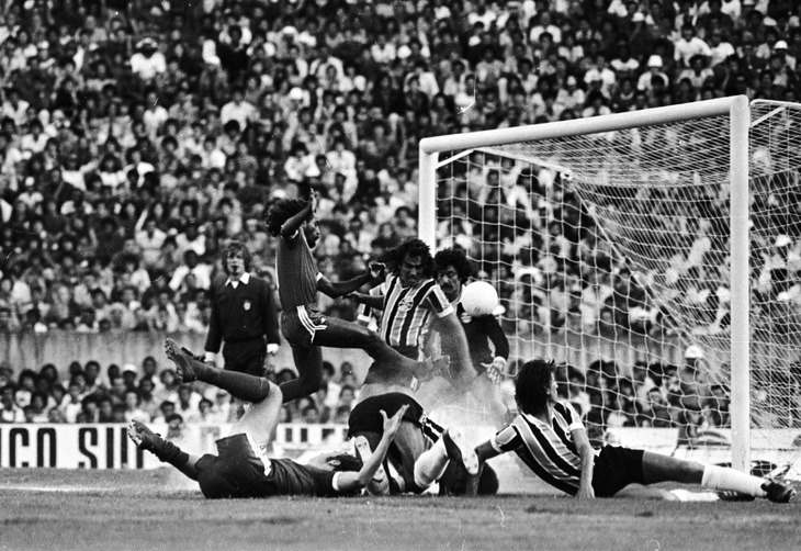 grenal 1977