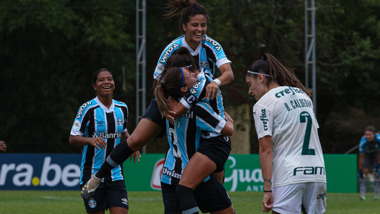 gurias-gremistas-gremio-brasileirao-feminino2022