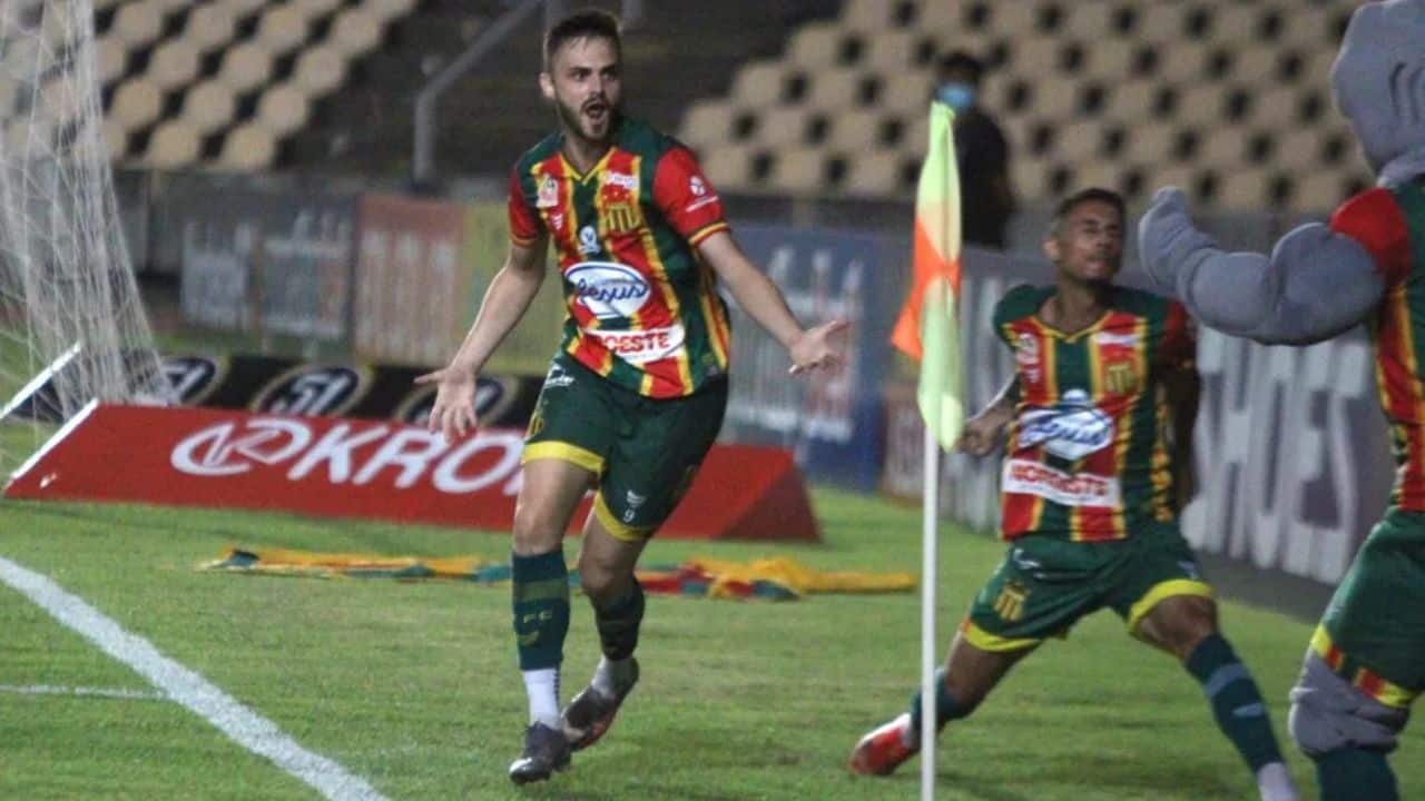 Gabriel Poveda, atacante do Sampaio Corrêa