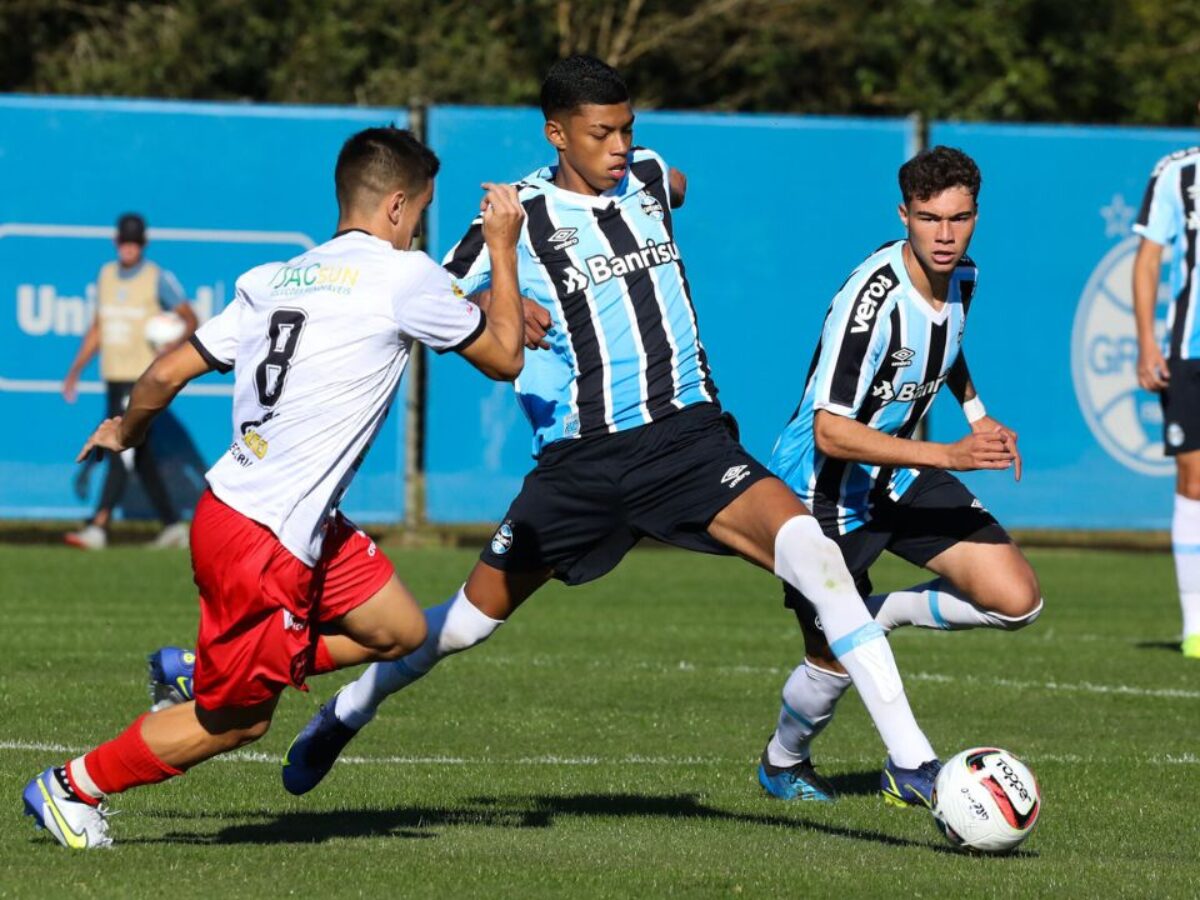 Grêmio é campeão da Copa Mitad Del Mundo Sub-18 no Equador