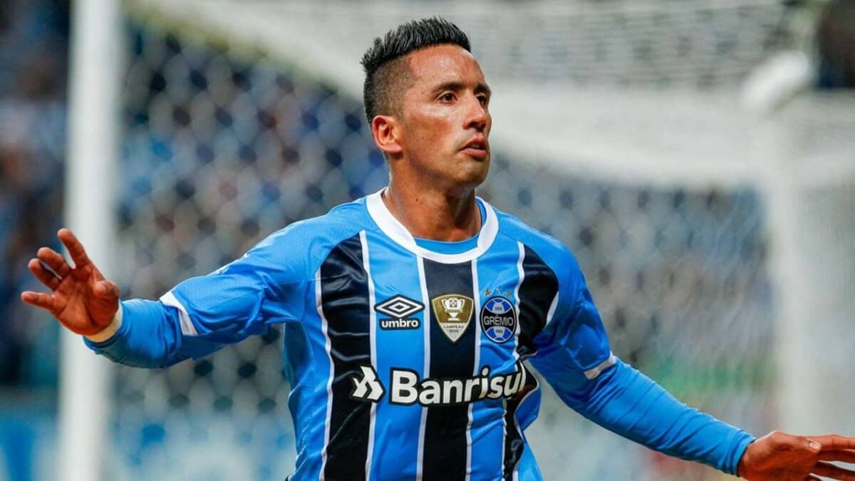 lucas-barrios-ex-gremio