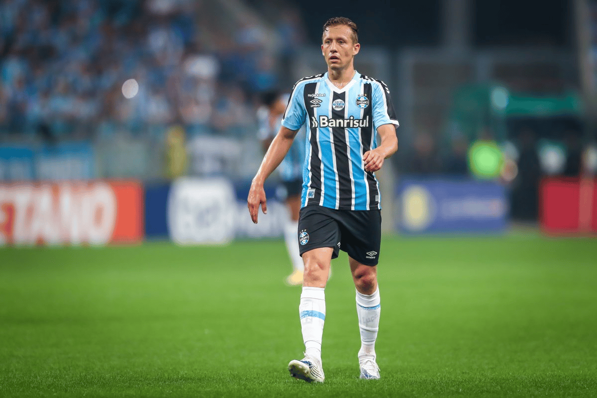 Lucas Leiva Grêmio.