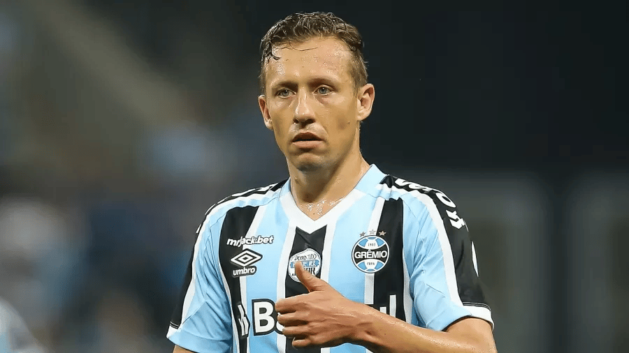 Lucas Leiva Grêmio.