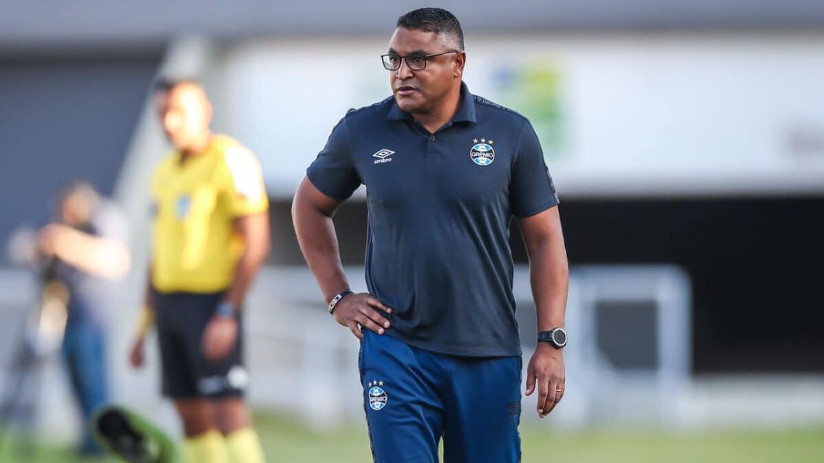 Escalação oficial do Grêmio contra o Vila Nova