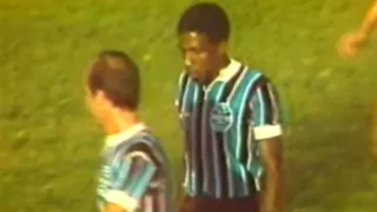 Paulo Isidoro ex-Grêmio