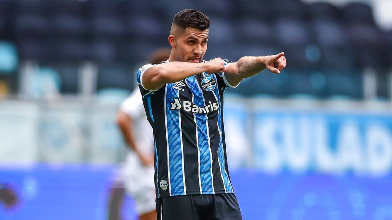 Grêmio César Pinares