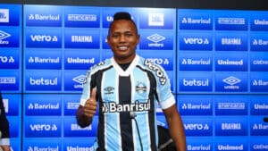 Clube mexicano faz proposta por Campaz, meia do Grêmio