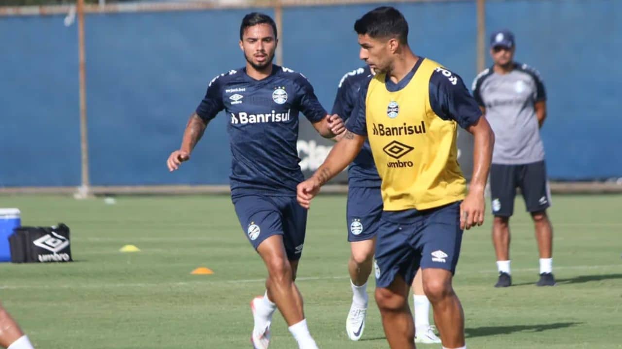 Suárez e Fábio Grêmio