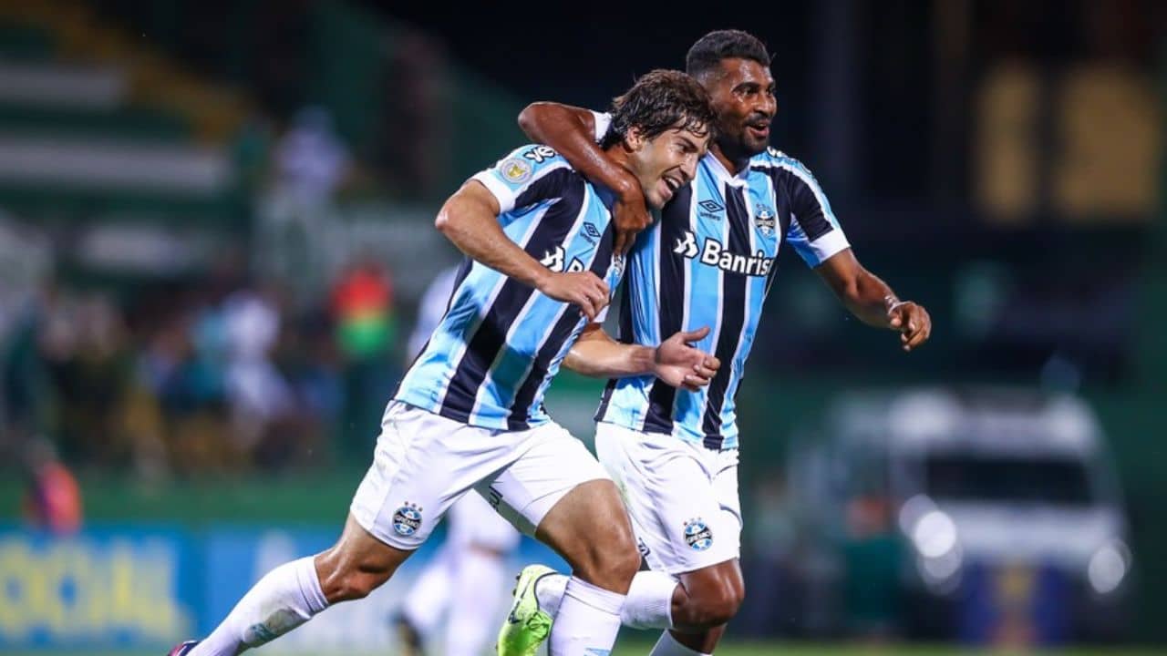 Grêmio Thiago Santos e Lucas