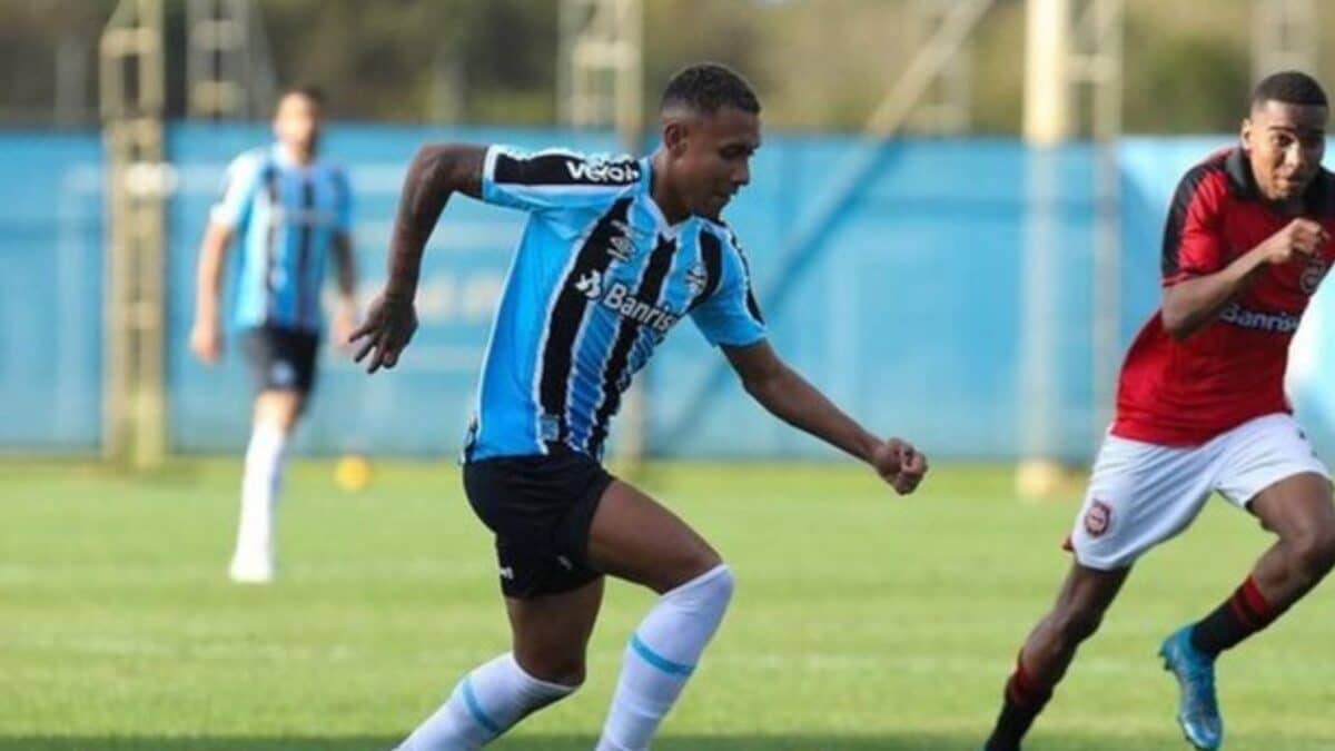 Wesley Pomba, emprestado ao Caxias pelo Grêmio, interessa times da Série A