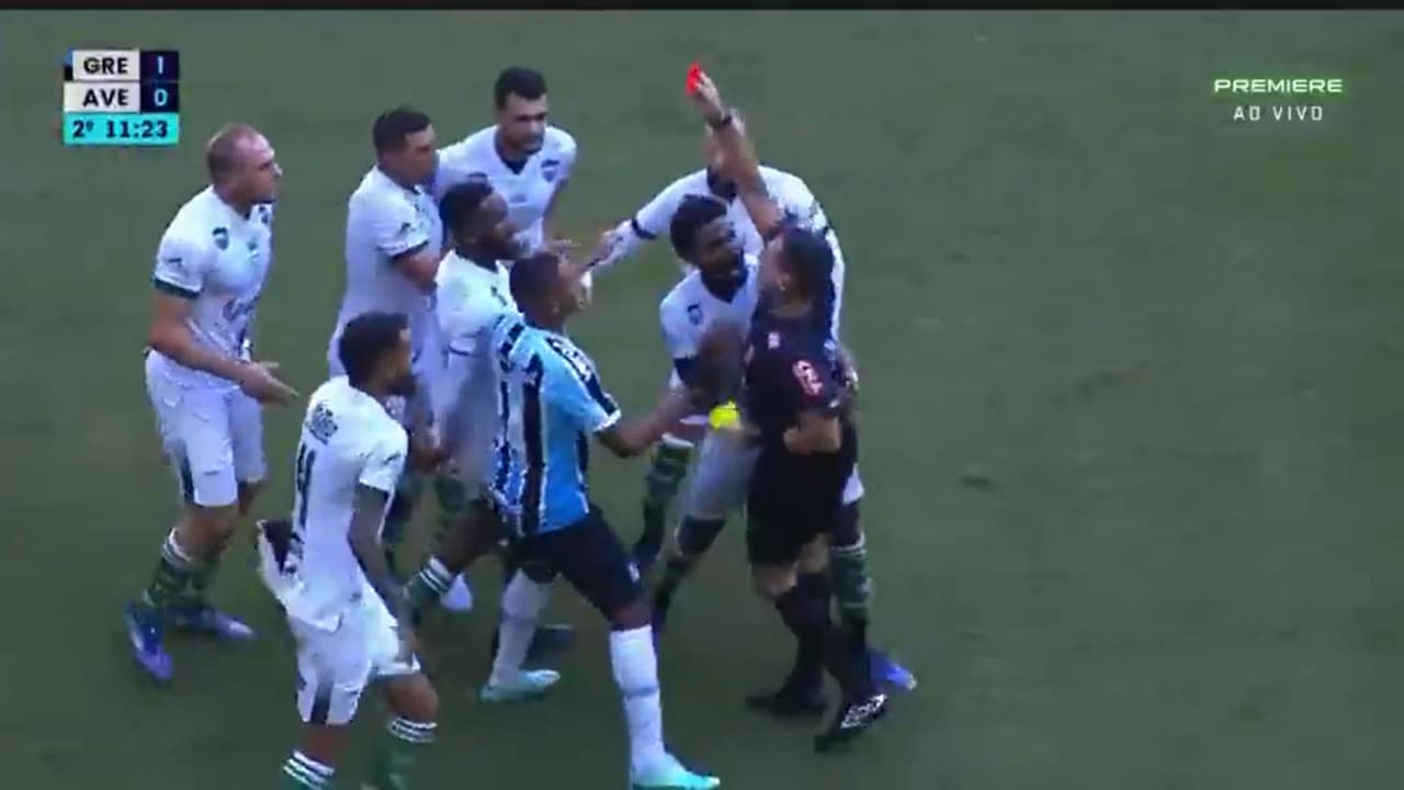 Grêmio x Avenida arbitragem