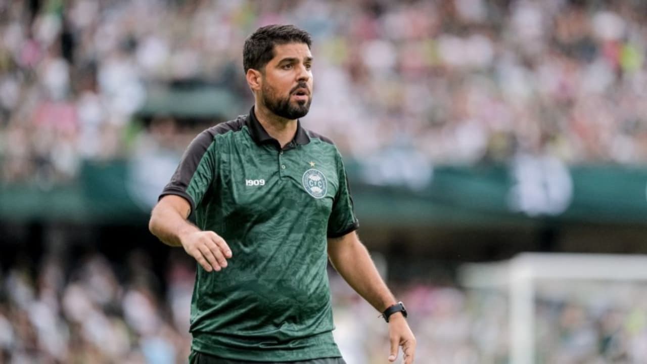 Grêmio Coritiba Técnico António Oliveira