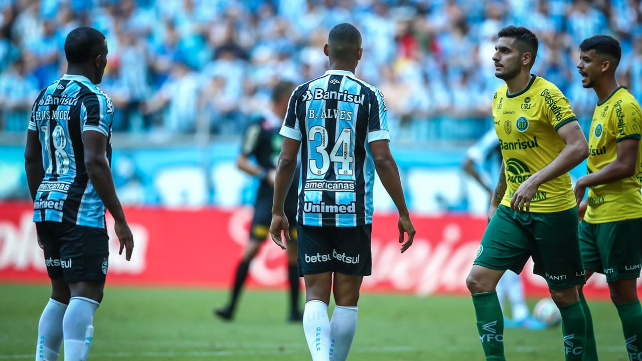 Ypiranga e Grêmio Gauchão