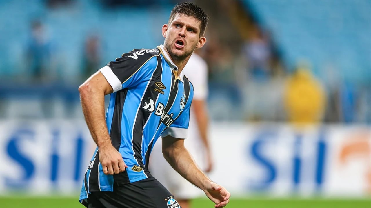 Kannemann Grêmio VAR