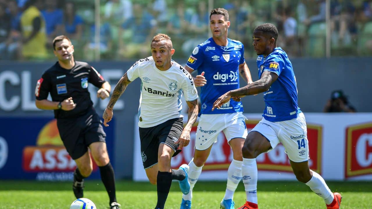 22/04/2023 - Brasileirão 2023 - Cruzeiro vs Gremio - FOTOS…