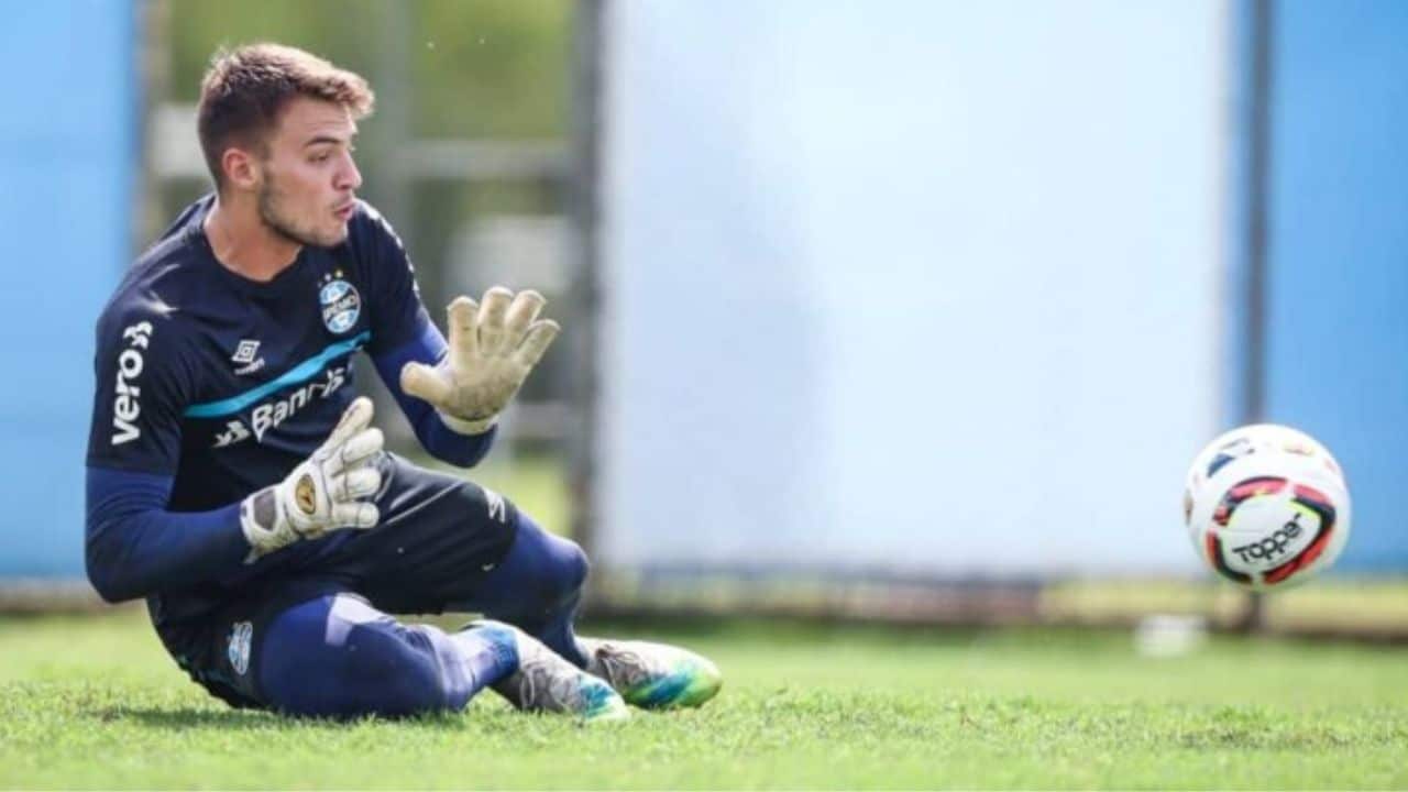 Gabriel Grando pode retornar para o banco de reservas do Grêmio