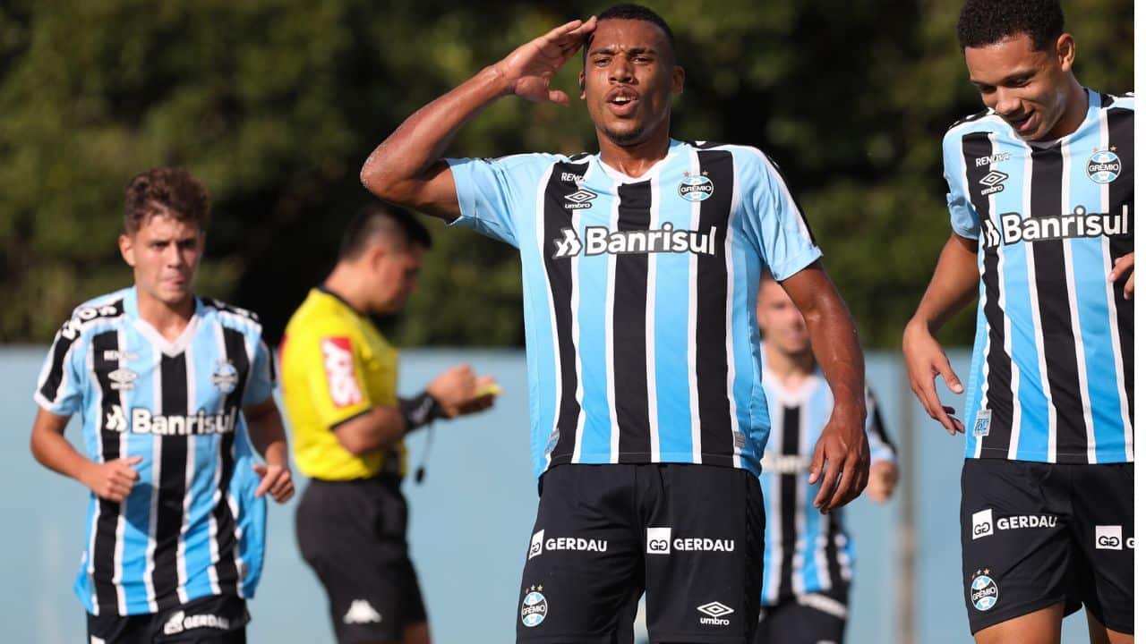 Grêmio vence o Atlético-GO pelo Brasileirão Sub-20 e Pedro Clemente é o Destaque PG