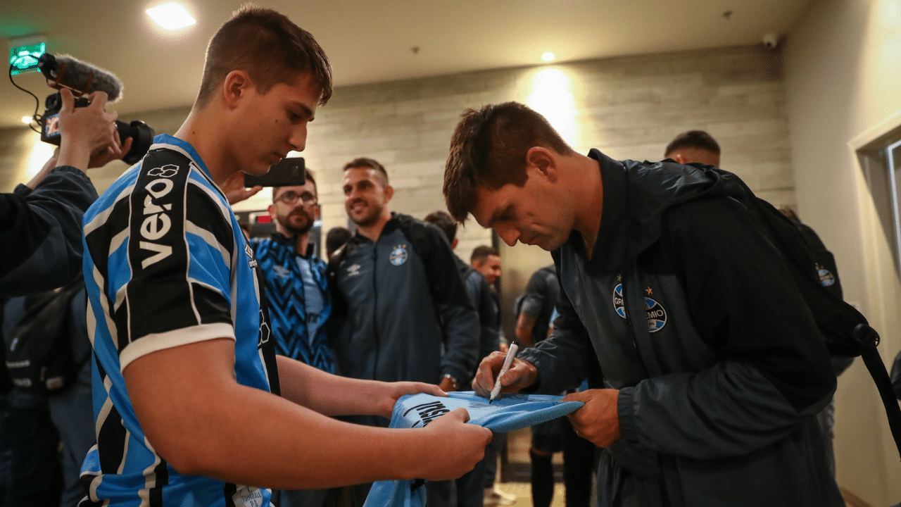 Grêmio chega em Belo Horizonte