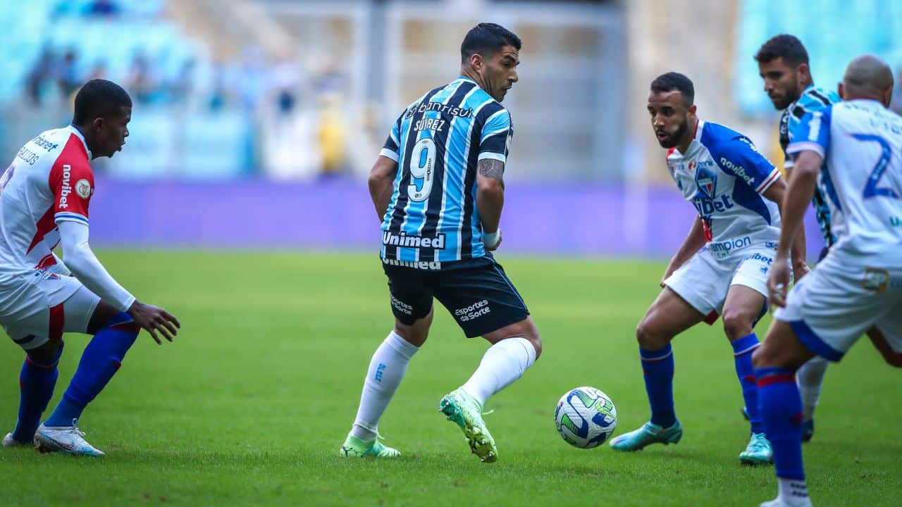 Grêmio precisa mudar esquema de jogo