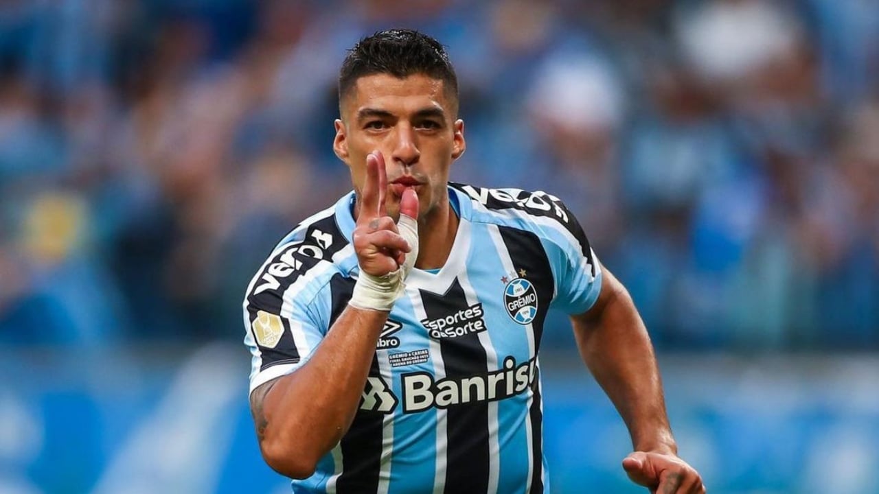 GRÊMIO ACERTA MAIS UM JOGADOR PARA RENATO E PLANEJA SUBSTITUTO DE SUÁREZ 