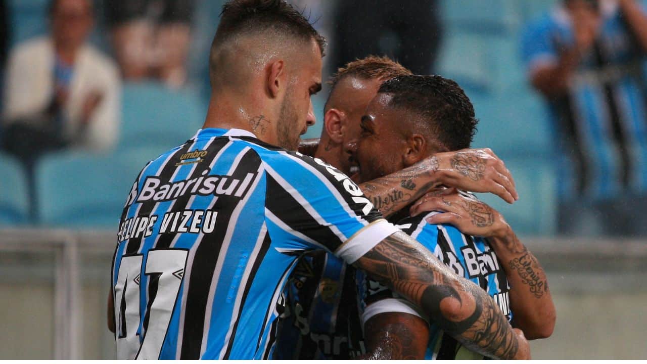 Ex-Grêmio define futuro