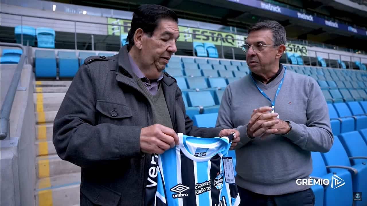 grêmio homenagem volmar santos