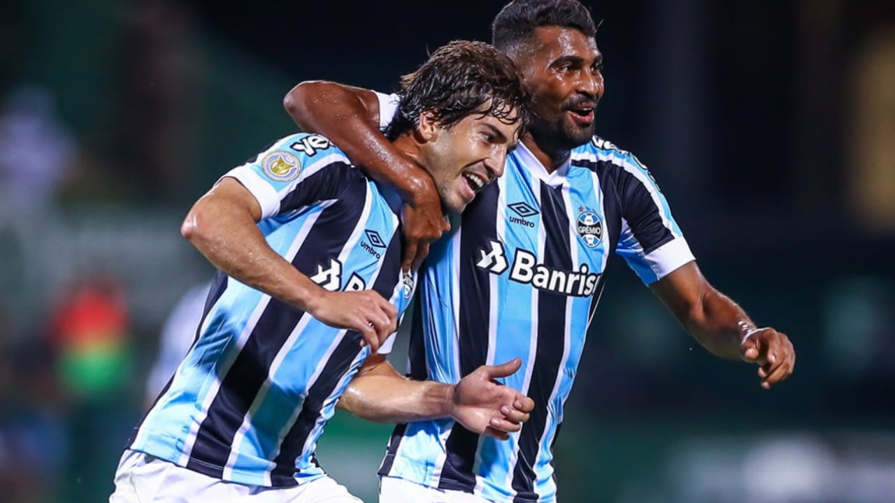 Grêmio Lucas Silva e Thiago Santos