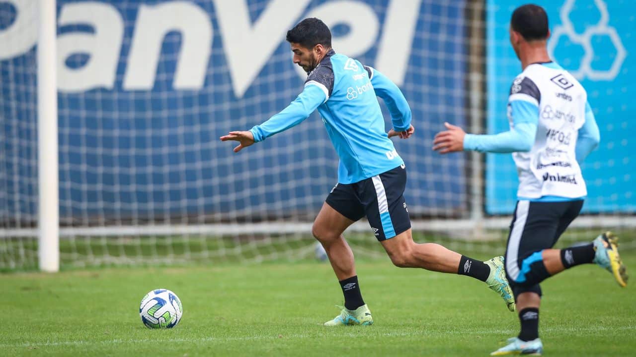 Grêmio conta com Suárez diante do América