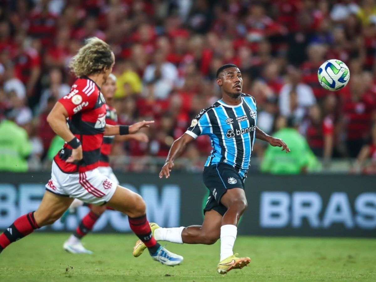 Copa do Brasil: em jogo eletrizante, Grêmio bate o Bahia nos