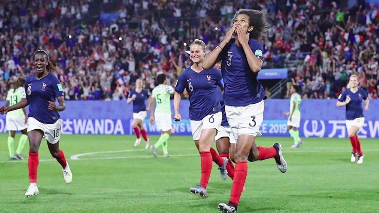 Copa do Mundo Feminina - Wendie Renard - zagueira da França