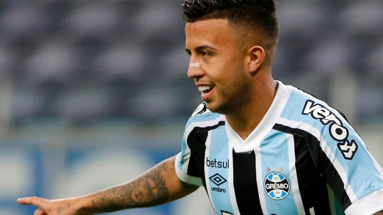 Matheusinho Grêmio Itália