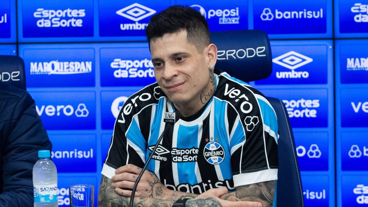 Iturbe - novo reforço do Grêmio - Suárez