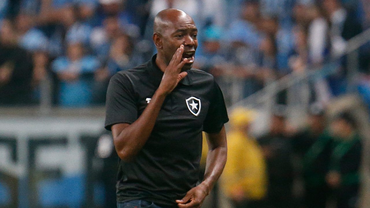 portaldogremista.com.br tecnico do botafogo da uma de sincerao e dispara sobre o gremio gremio botafogo cacapa