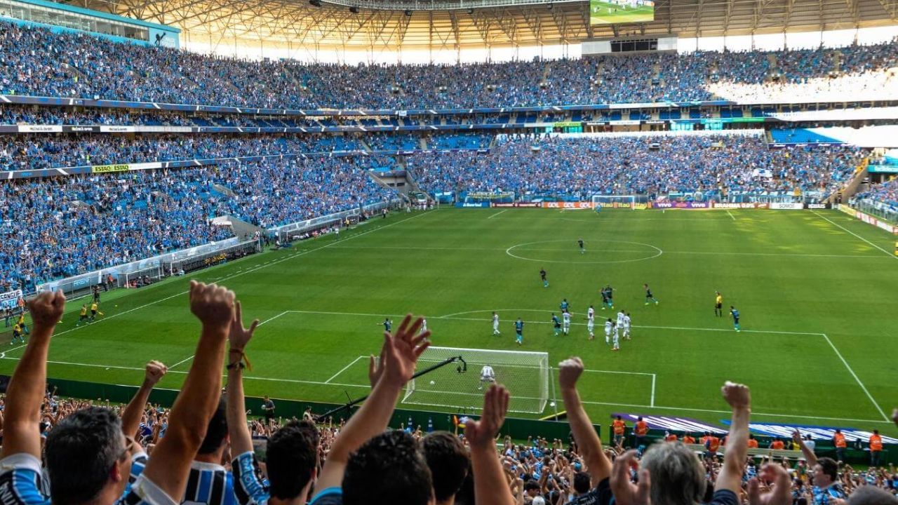 Como a torcida do Cruzeiro pode adquirir ingressos para jogo contra o Grêmio pelo Brasileirão