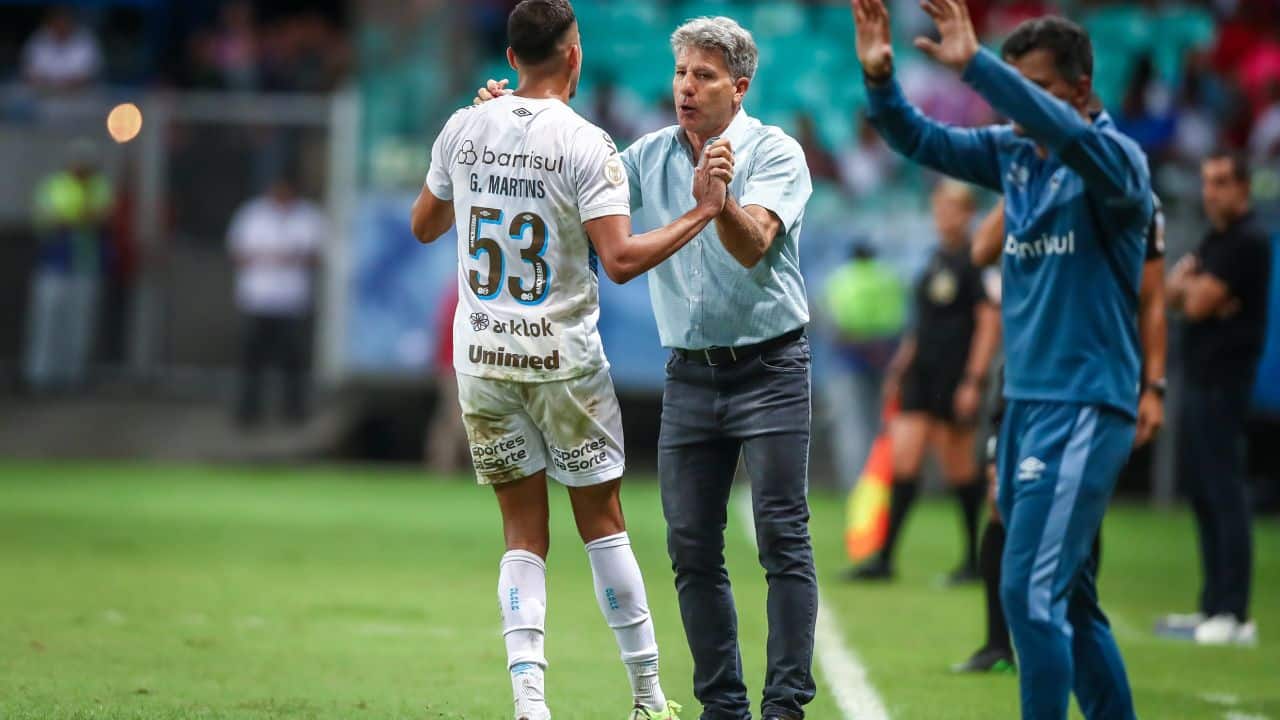 Grêmio chega a acerto com Gustavo Martins