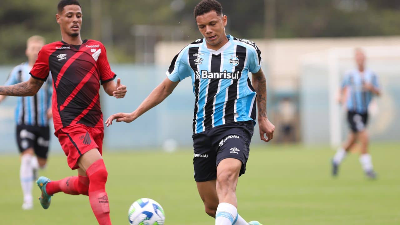 Arbitragem definida para Grêmio x Athletico-PR