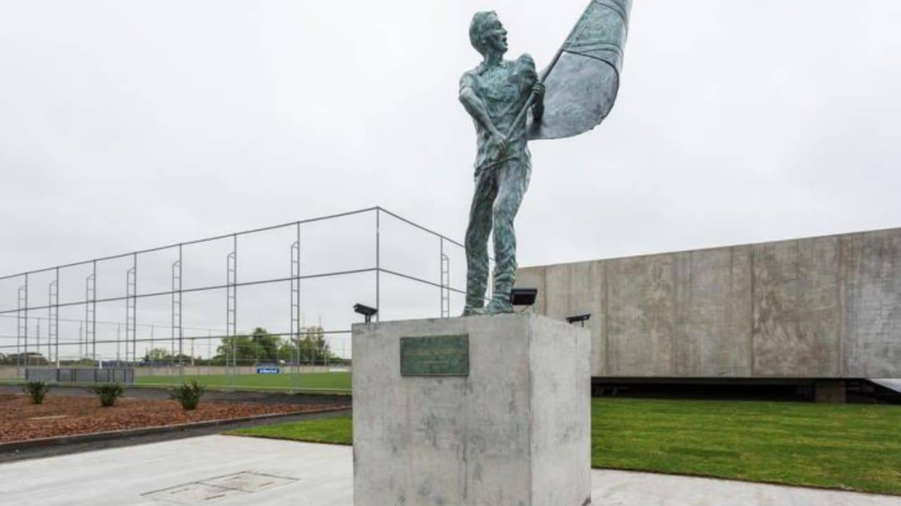 Estátua torcedor do Grêmio 