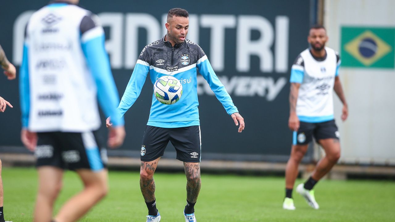 Luan treinando Grêmio