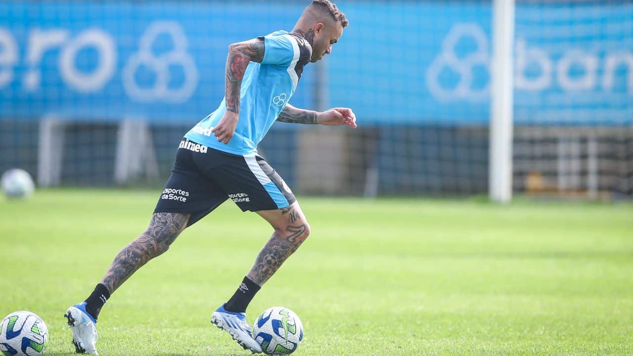 Luan treinando Grêmio