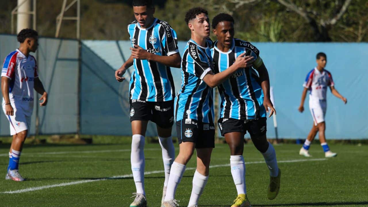 Grêmio faz 3 gols e vence o Fortaleza pelo Brasileirão sub 17