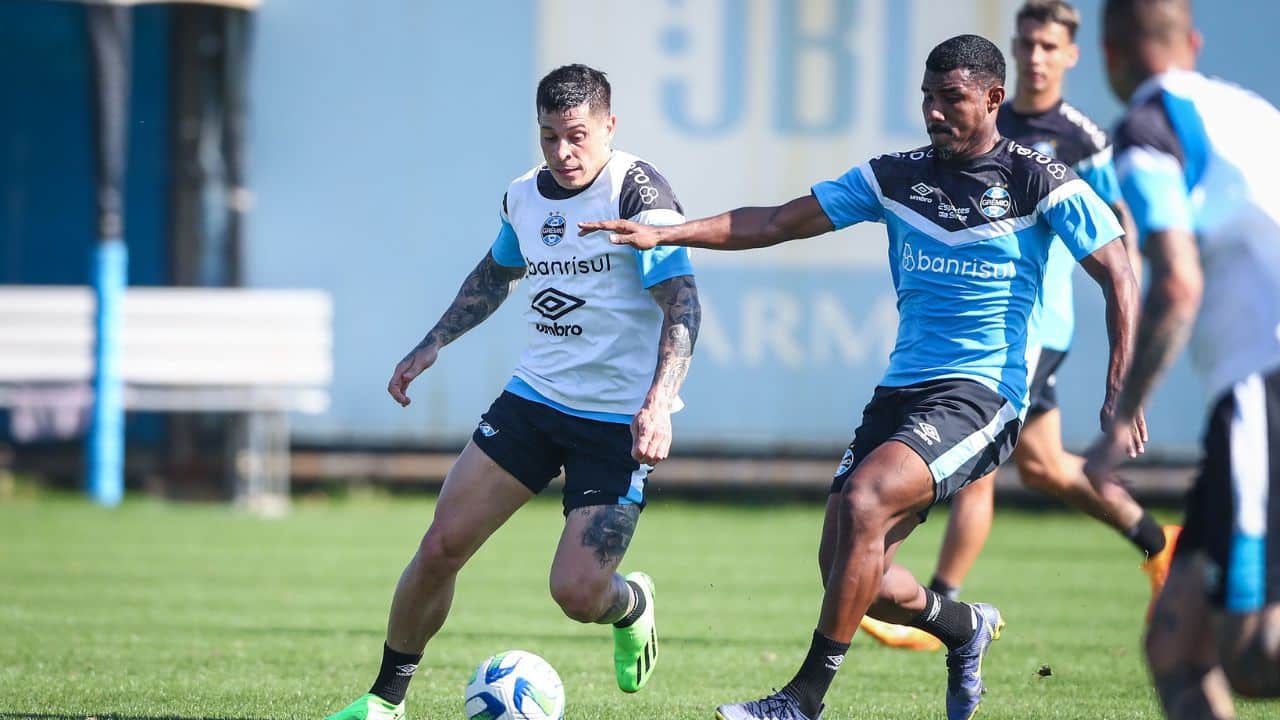 Luan treinando no Grêmio