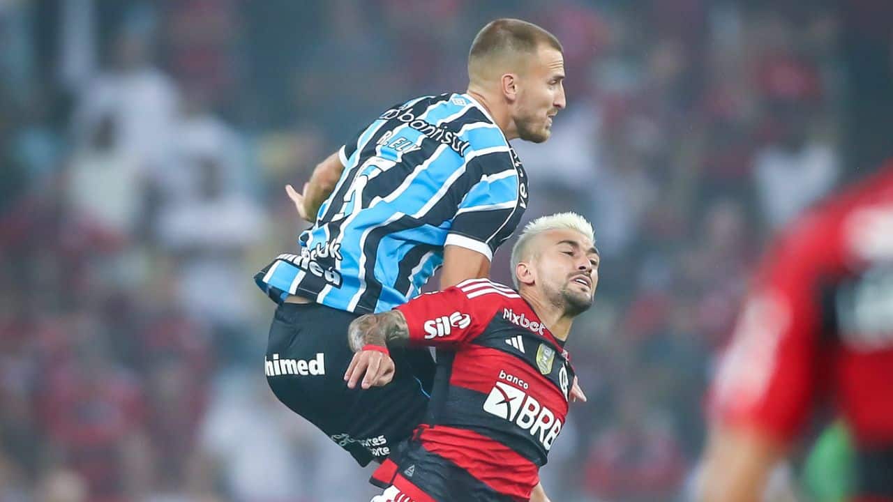 Rodrigo Ely Grêmio Flamengo